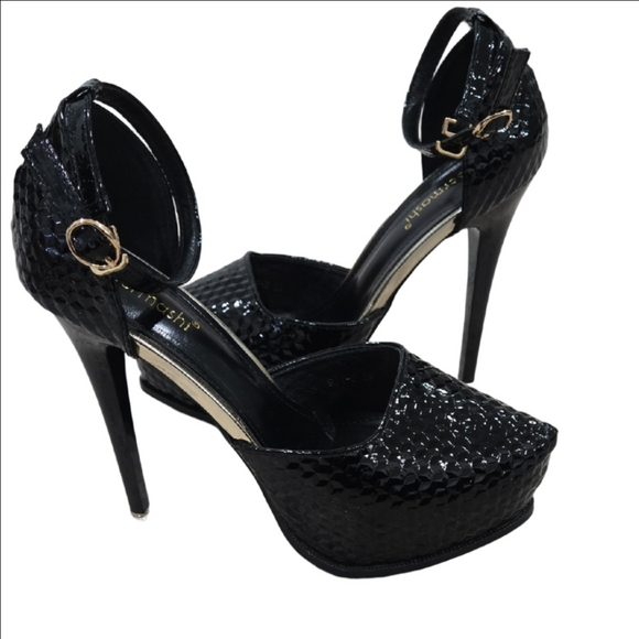 Shoes - Black Textured Platform Heels